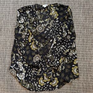 LOFT Black and Gray Graphic Long Sleeve Blouse